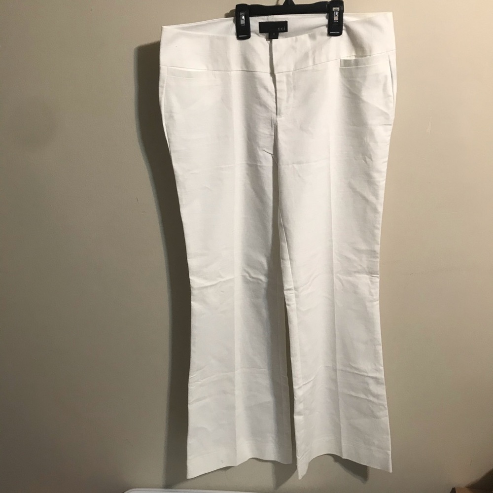 Forever 21 White Dress Pants Size 11
